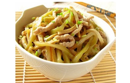 孕早期开胃食谱：牛蒡炒肉丝